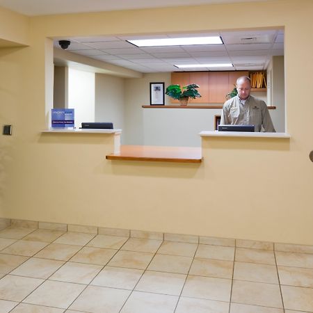 Candlewood Suites Milwaukee Brown Deer, an IHG Hotel Interieur foto
