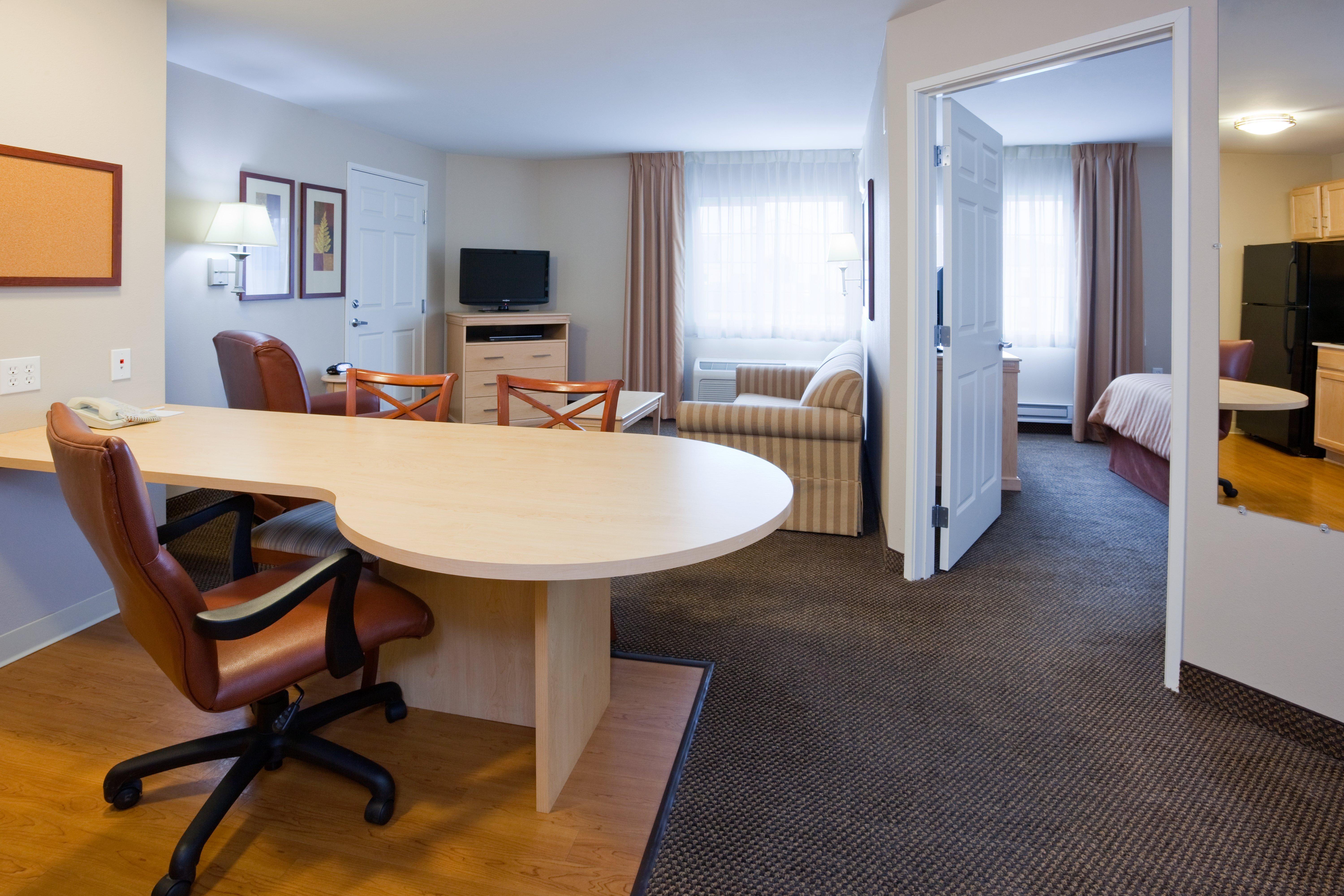 Candlewood Suites Milwaukee Brown Deer, an IHG Hotel Buitenkant foto