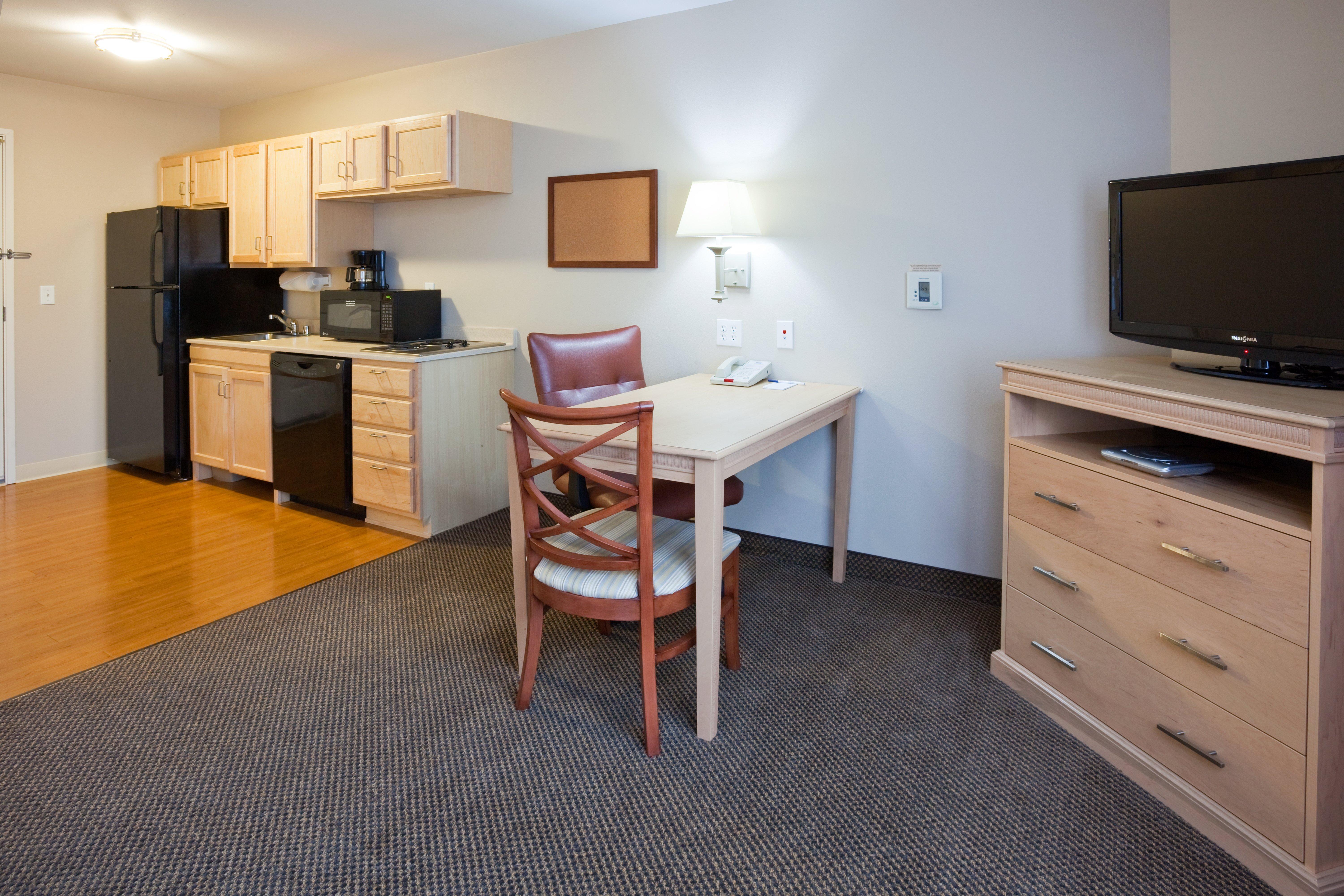 Candlewood Suites Milwaukee Brown Deer, an IHG Hotel Buitenkant foto
